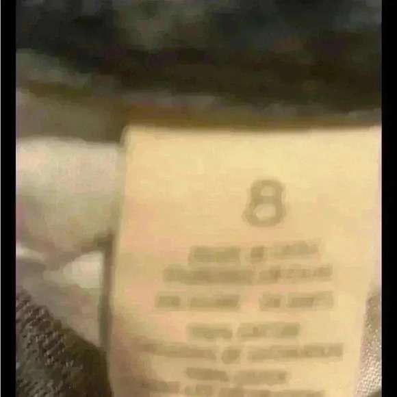 American Eagle Stretch Rolled Hem Denim Shorts Size 8 - Picture 4 of 4